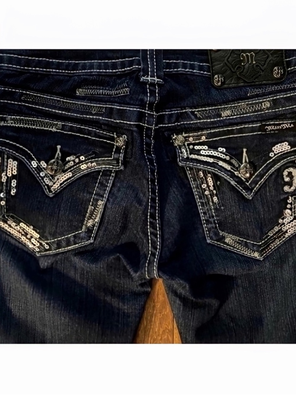 Gorgeous Y2K Vintage Miss Me Boot Jeans with Sequin Pocket Details 31” Inseam